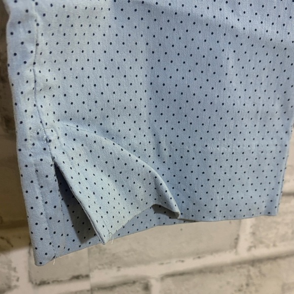 Reitmans Sky Blue Polka Dot Capri , size 4 petite, with front pockets - Picture 6 of 8